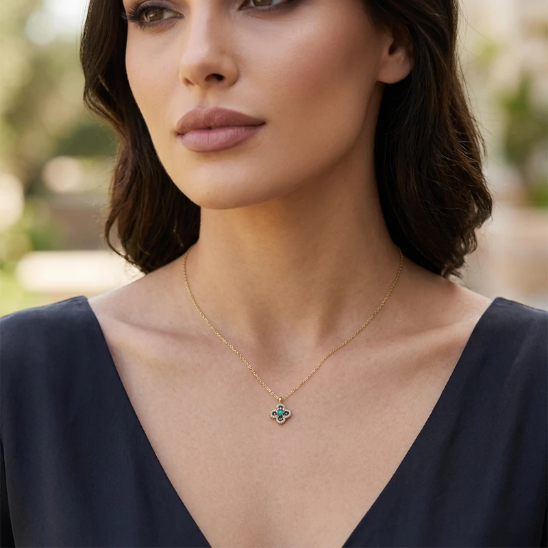 ασημένιο επιχρυσομένο κολιέ με σταυρό